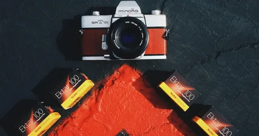 Kodak Ektar 100, une pellicule à grain fin et aux couleurs saturées Kodak Ektar 100, une pellicule à grain fin et aux couleurs saturées