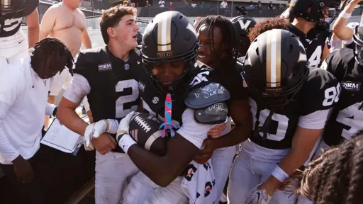 Vanderbilt Stuns NC State With Improbable Last-Second Fumble Recovery Vanderbilt Stuns NC State With Improbable Last-Second Fumble Recovery