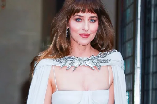 Dakota Johnson se confie sur son désir de maternité