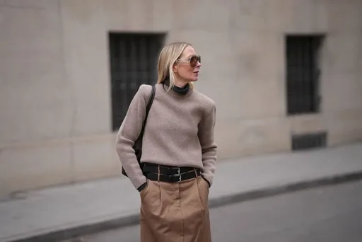 Swetry na jesień 2026: paski preppy i kołnierz à la Chanel Swetry na jesień 2026: paski preppy i kołnierz à la Chanel