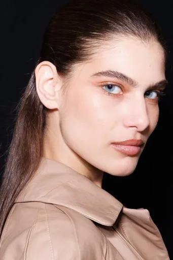 Les bronzers légers qui offrent un glow naturel toute l'année Les bronzers légers qui offrent un glow naturel toute l'année