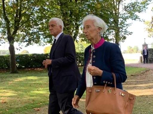 Inflation : « Le choc est durable », avertit Christine Lagarde Inflation : « Le choc est durable », avertit Christine Lagarde