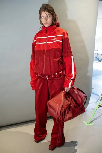 Le ballet sneakers restano la tendenza scarpe dell'autunno 2026