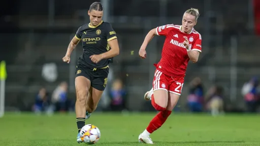 Casparij begint Champions League met eigen doelpunt bij gelijkspel Manchester City Casparij begint Champions League met eigen doelpunt bij gelijkspel Manchester City