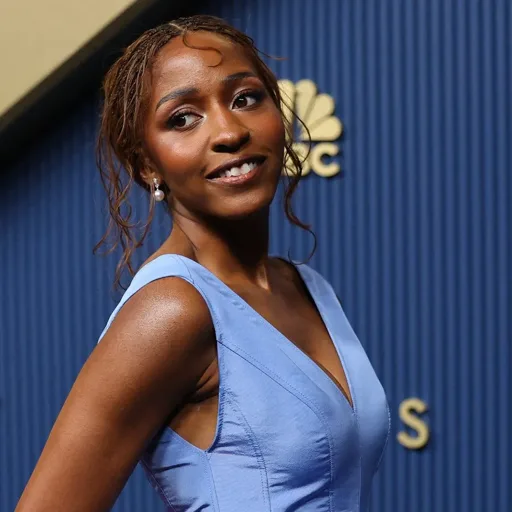 Los looks más destacados de la alfombra roja de los Emmy 2026 Los looks más destacados de la alfombra roja de los Emmy 2026