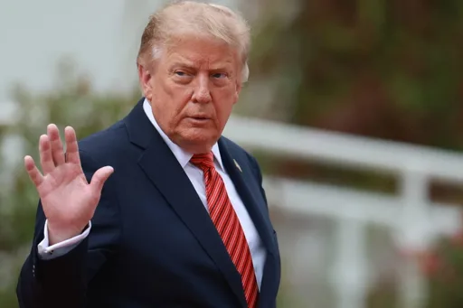 Trump grozi UE cłami w sprawie Kanady. Mówi o «wrogim akcie» Trump grozi UE cłami w sprawie Kanady. Mówi o «wrogim akcie»