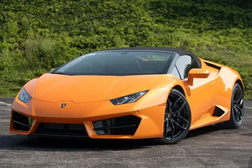 2018 Lamborghini Huracán LP580-2 Spyder Heads to Auction with 8,000 Miles