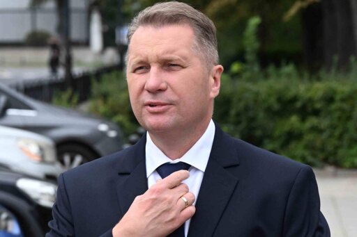 Lubelski PiS usuwa czworo radnych. Decyzje wysłano mailem Lubelski PiS usuwa czworo radnych. Decyzje wysłano mailem