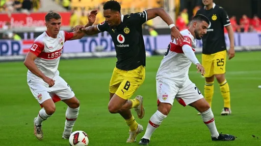 BVB erobert Tabellenspitze, Freiburgs Siegesserie endet BVB erobert Tabellenspitze, Freiburgs Siegesserie endet