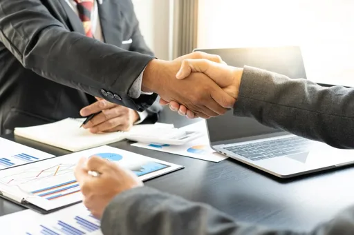 Dividend Stock Makes Three Deals Worth $3.2bn in Two Weeks Dividend Stock Makes Three Deals Worth $3.2bn in Two Weeks