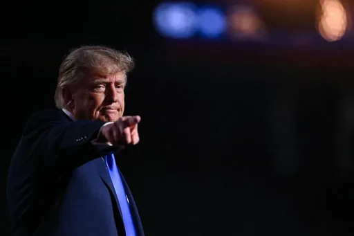 Trump: l'IA che distrugge l'umanità è una bufala. Pechino respinge gli appelli a rallentare Trump: l'IA che distrugge l'umanità è una bufala. Pechino respinge gli appelli a rallentare