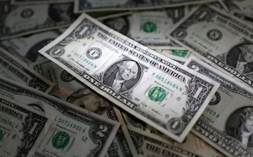 Dollar Slips From Seven-Week High as Oil Prices Extend Decline Dollar Slips From Seven-Week High as Oil Prices Extend Decline