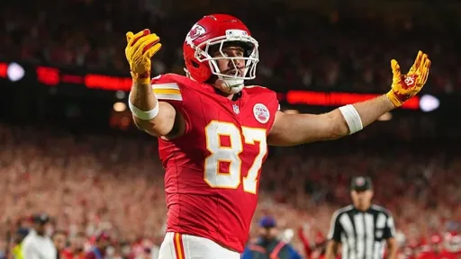 Taylor Swift Celebrates Travis Kelce's First Touchdown of 2026 Season Taylor Swift Celebrates Travis Kelce's First Touchdown of 2026 Season