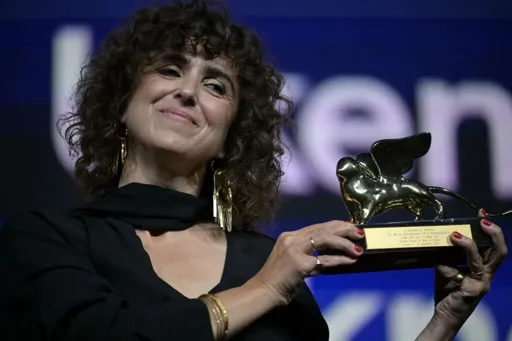 Venezia 83, Leone d'oro a «Woman Unknown» di May el-Toukhy. Coppa Volpi a Mathilde Arcel e John Malkovich Venezia 83, Leone d'oro a «Woman Unknown» di May el-Toukhy. Coppa Volpi a Mathilde Arcel e John Malkovich