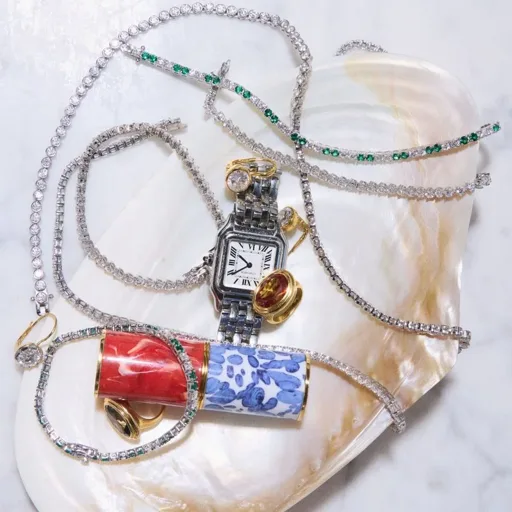 Les marques de bijoux plébiscitées par les filles branchées pour une collection raffinée