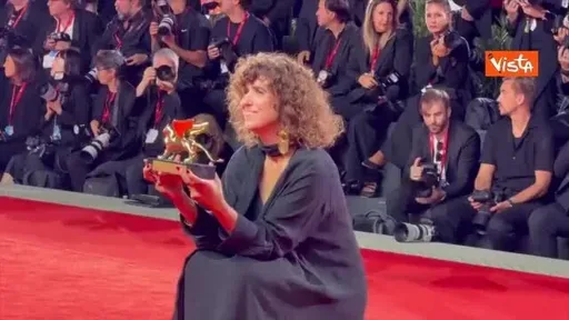 Venezia 83, Leone d'oro a «Woman Unknown». Premio speciale della giuria a «Naza»