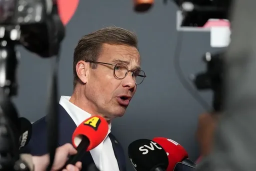 Kristersson anländer till partiledardebatt Kristersson anländer till partiledardebatt