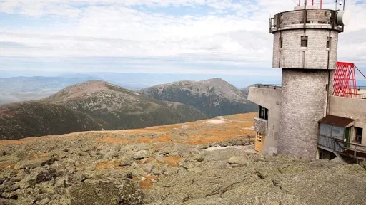 61-Year-Old Hiker Resets Dislocated Shoulder on Mount Washington and Keeps Climbing 61-Year-Old Hiker Resets Dislocated Shoulder on Mount Washington and Keeps Climbing